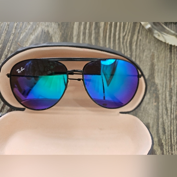 Ray-Ban Blue Aviator Sunglasses - Picture 1 of 7
